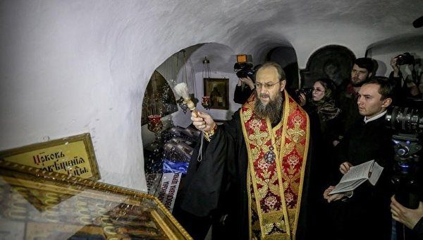 Освящение иконы новомучеников украинской земли
